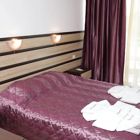 Zaara 3* Sluneční pobřeží