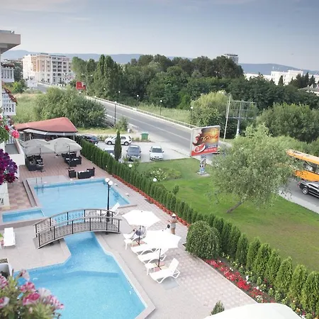 Hotel Zaara