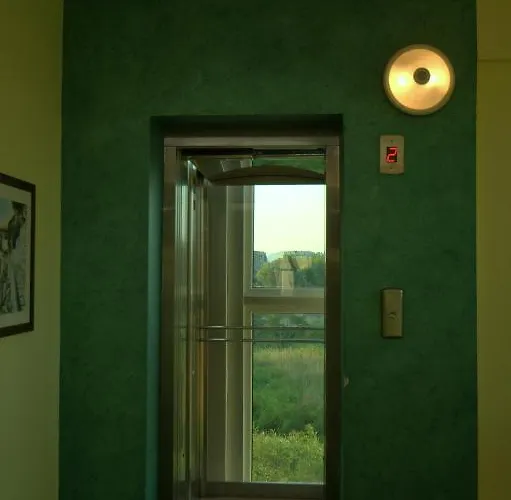 Zaara סאני ביץ'