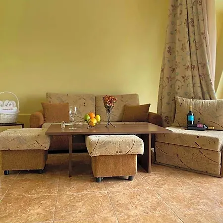 Hotel Zaara 3*