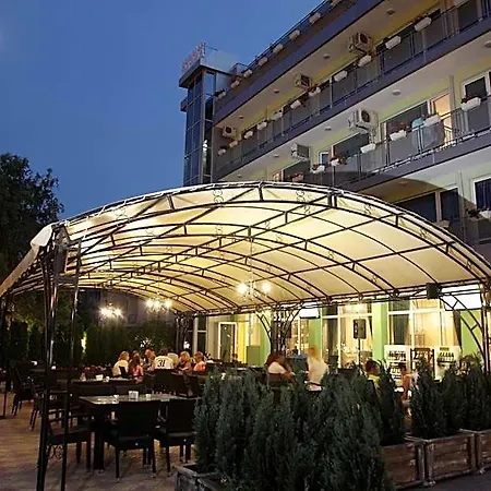 Zaara Hotel 3*