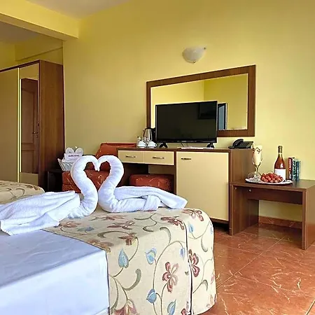 Zaara Hotel
